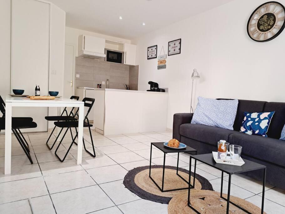 Grand Studio Rdc, Avec Parking Gratuit Sur Place Apartment Narbonne Exterior photo
